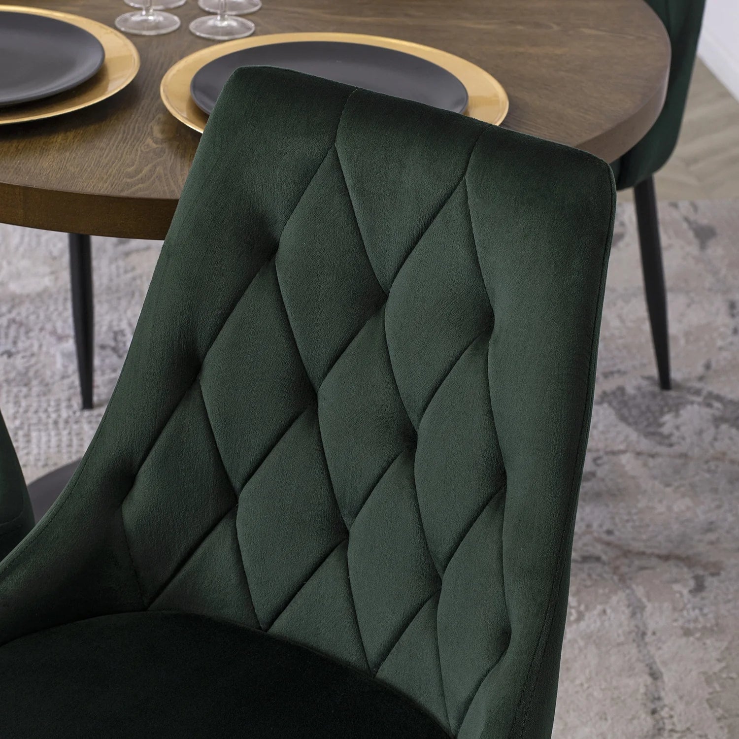 Elite CORK Green Velvet Chair – A Touch of Luxury & Comfort