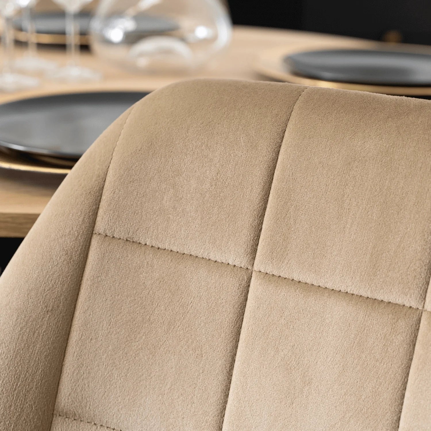 Elite IRYS Beige Velour Chair – A Perfect Blend of Comfort & Elegance