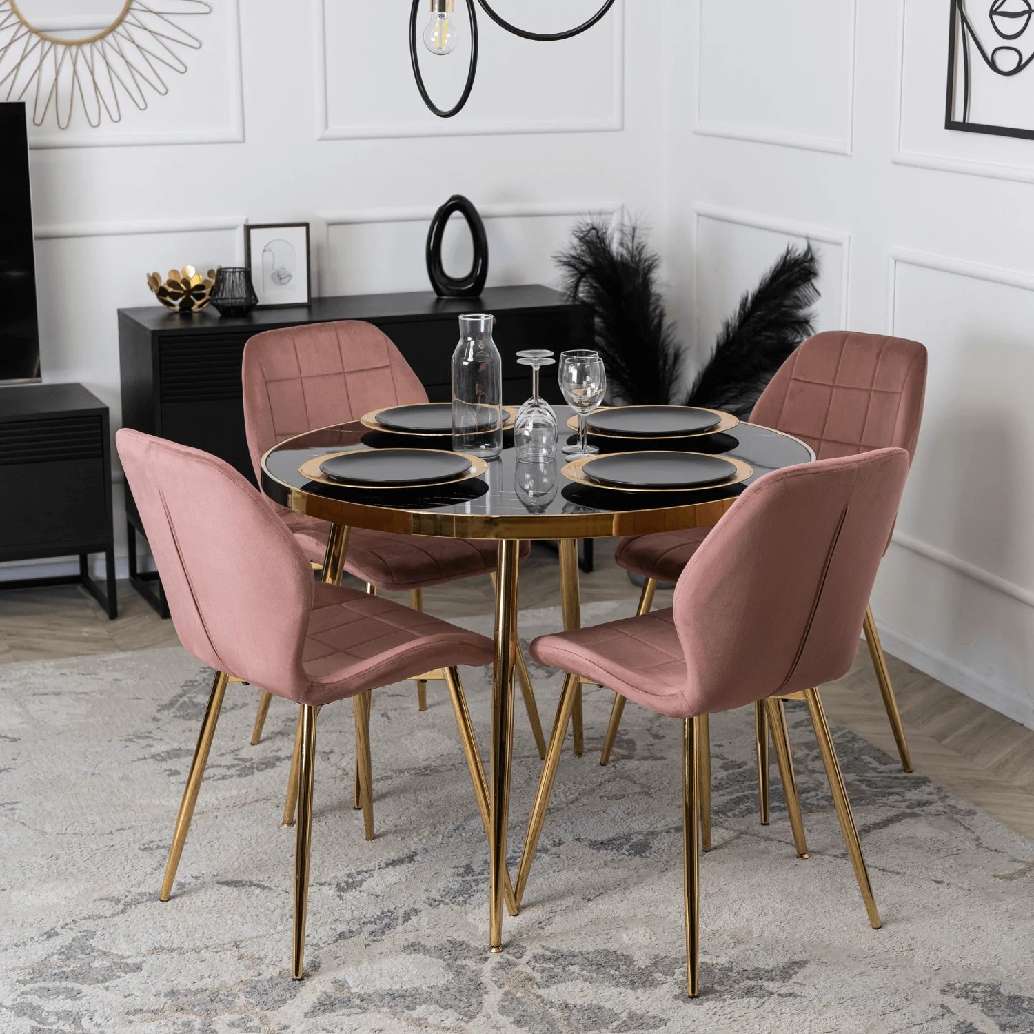 Elite IRYS Pink Velour Chair with Gold Legs – A Statement of Glamour and Comfort