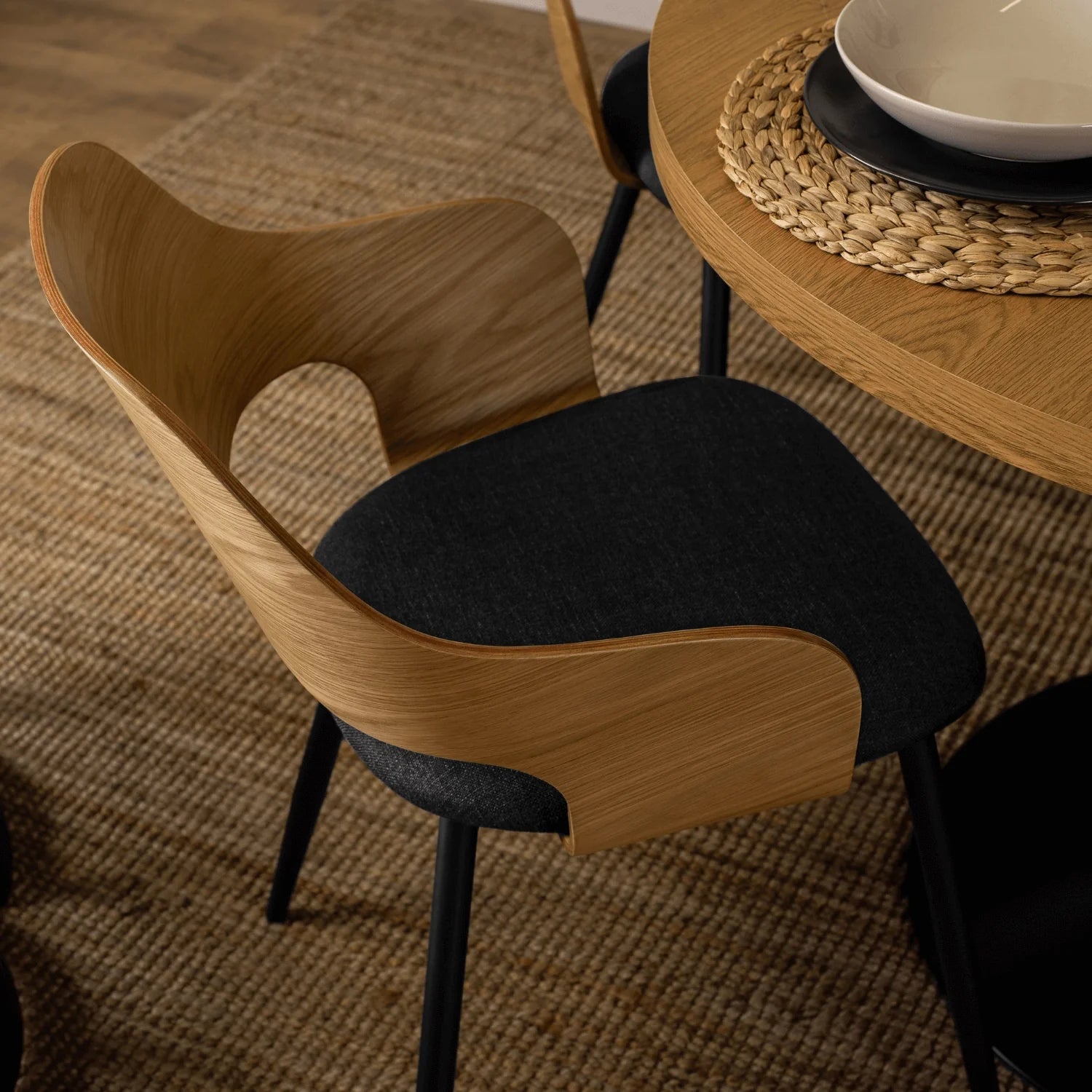 Elite ORBI Chair – Golden Oak/Black