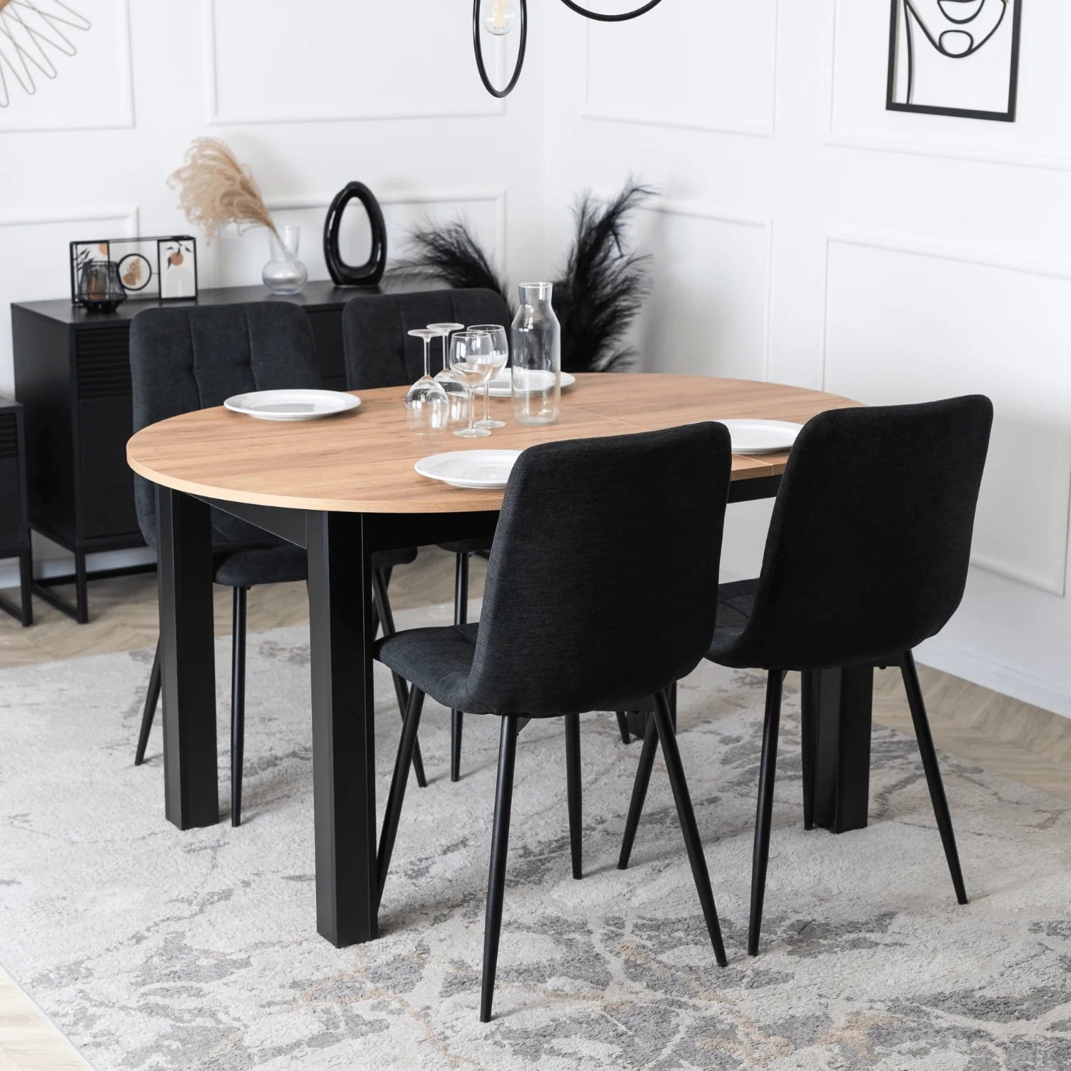 Elite PERU 2 Black Upholstered Chair – Modern Comfort with Timeless Appeal