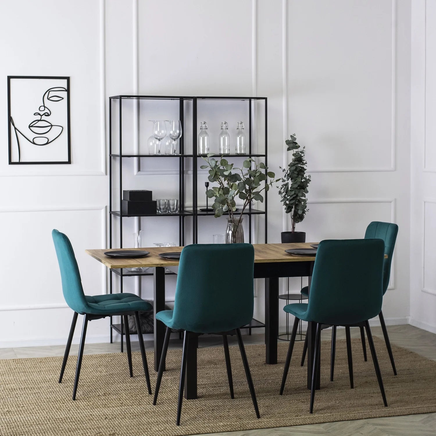 Elite PERU Turquoise Velvet Chair – A Stylish Pop of Color and Comfort