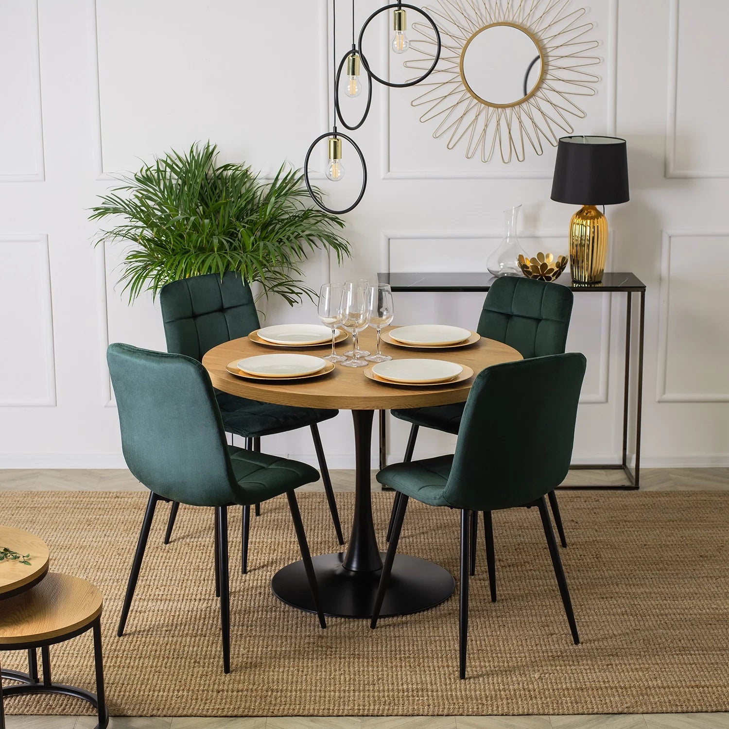 Elite PERU Green Velvet Chair – A Stylish Touch of Elegance