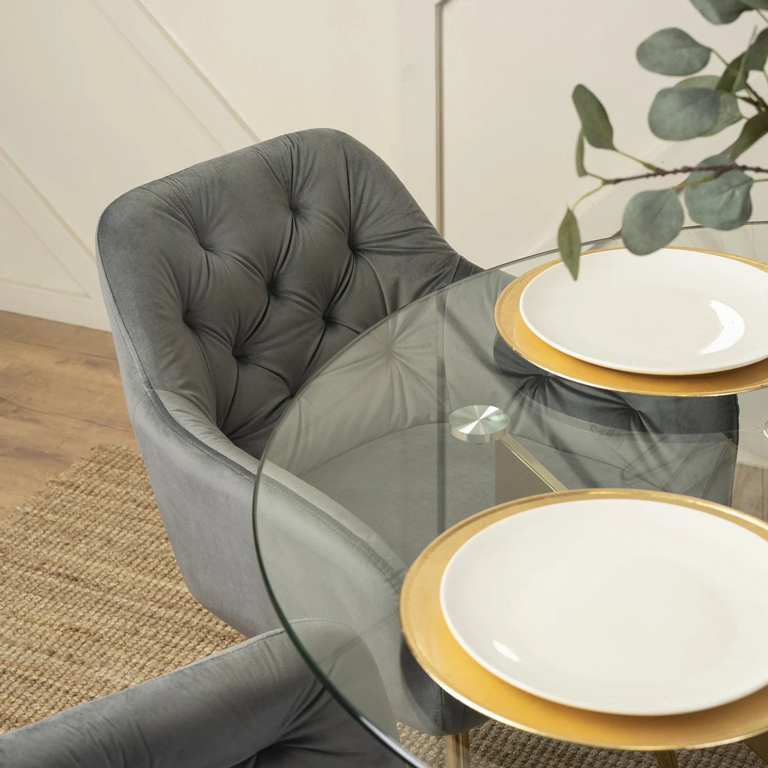 Elite RAYA Grauer Samtstuhl – Eleganz trifft Komfort