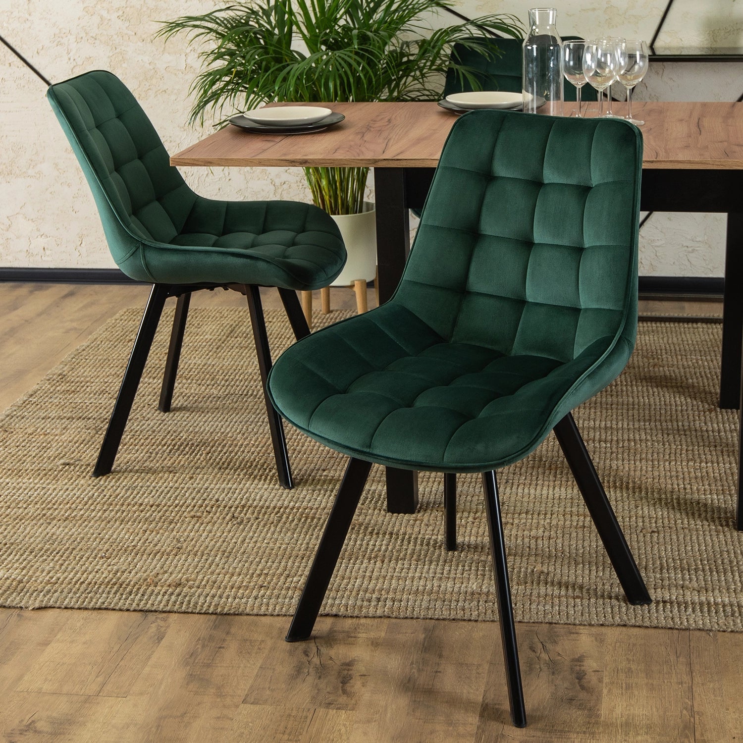 Elite RICK Green Velvet Chair – A Statement of Style and Comfort