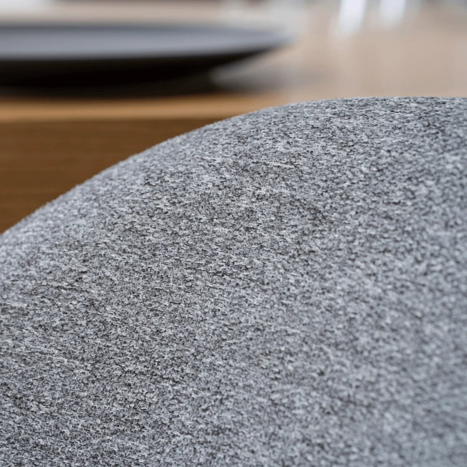 Elite RUIZ Stuhl – Grauer Stoff & Gestell aus goldener Eiche