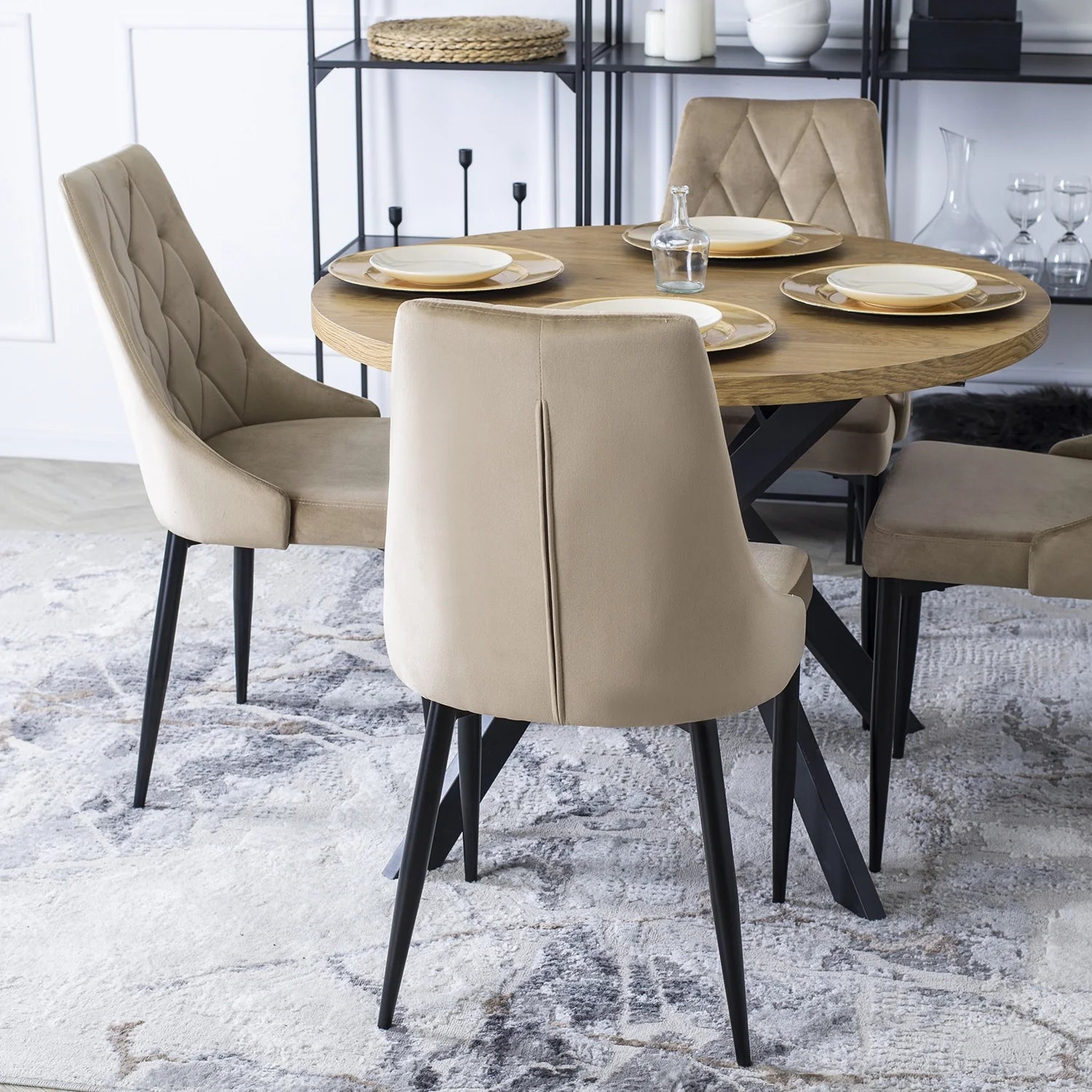 Elite CORK Beige Velvet Chair – Timeless Elegance for Your Interior