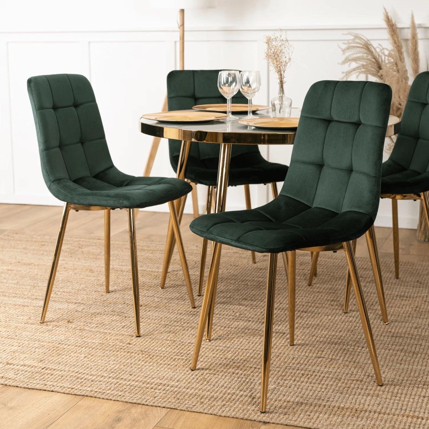 Elite YORK Green Velvet Chair – A Touch of Luxury & Modern Elegance