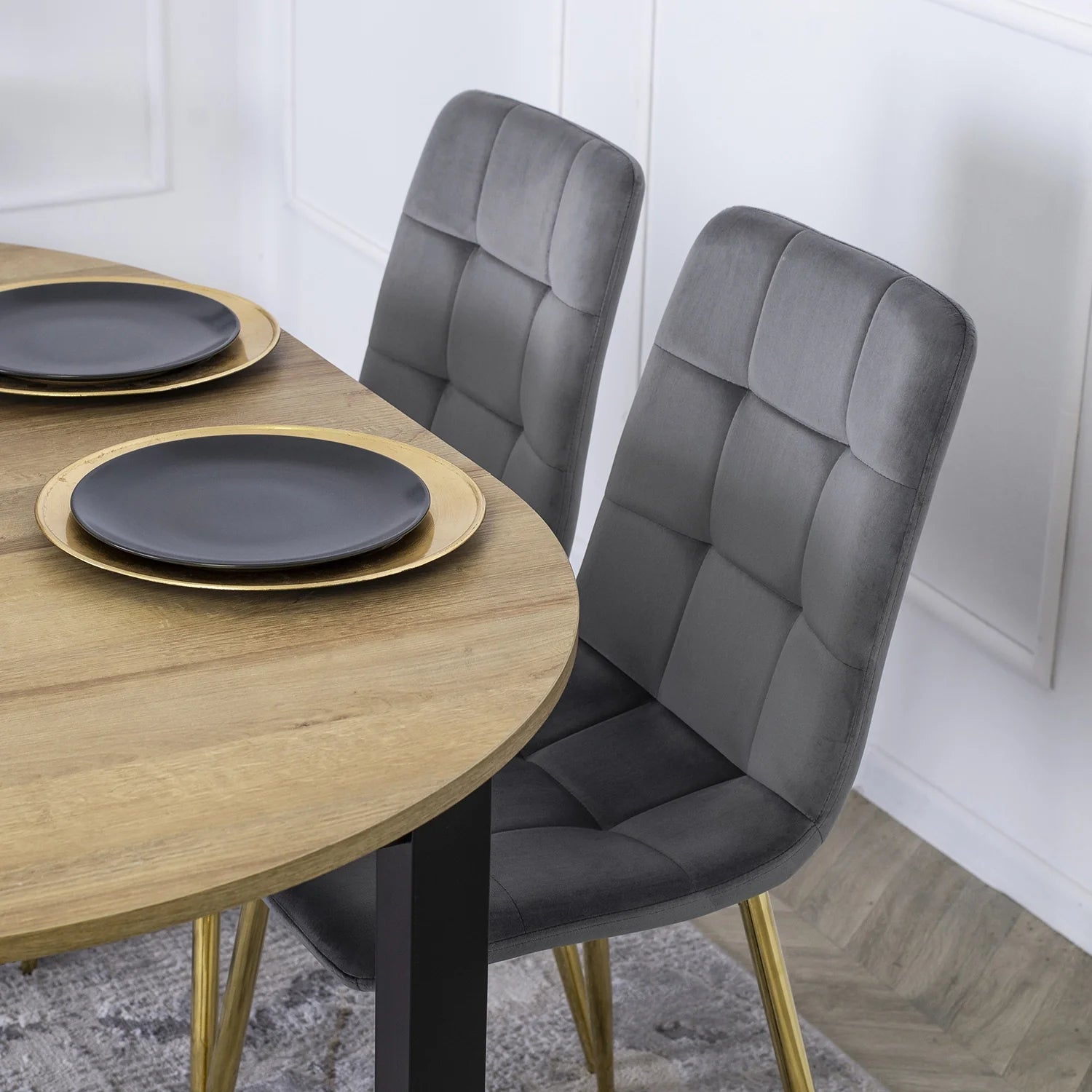 Elite YORK Grey Velvet Chair – A Touch of Glamour & Comfort