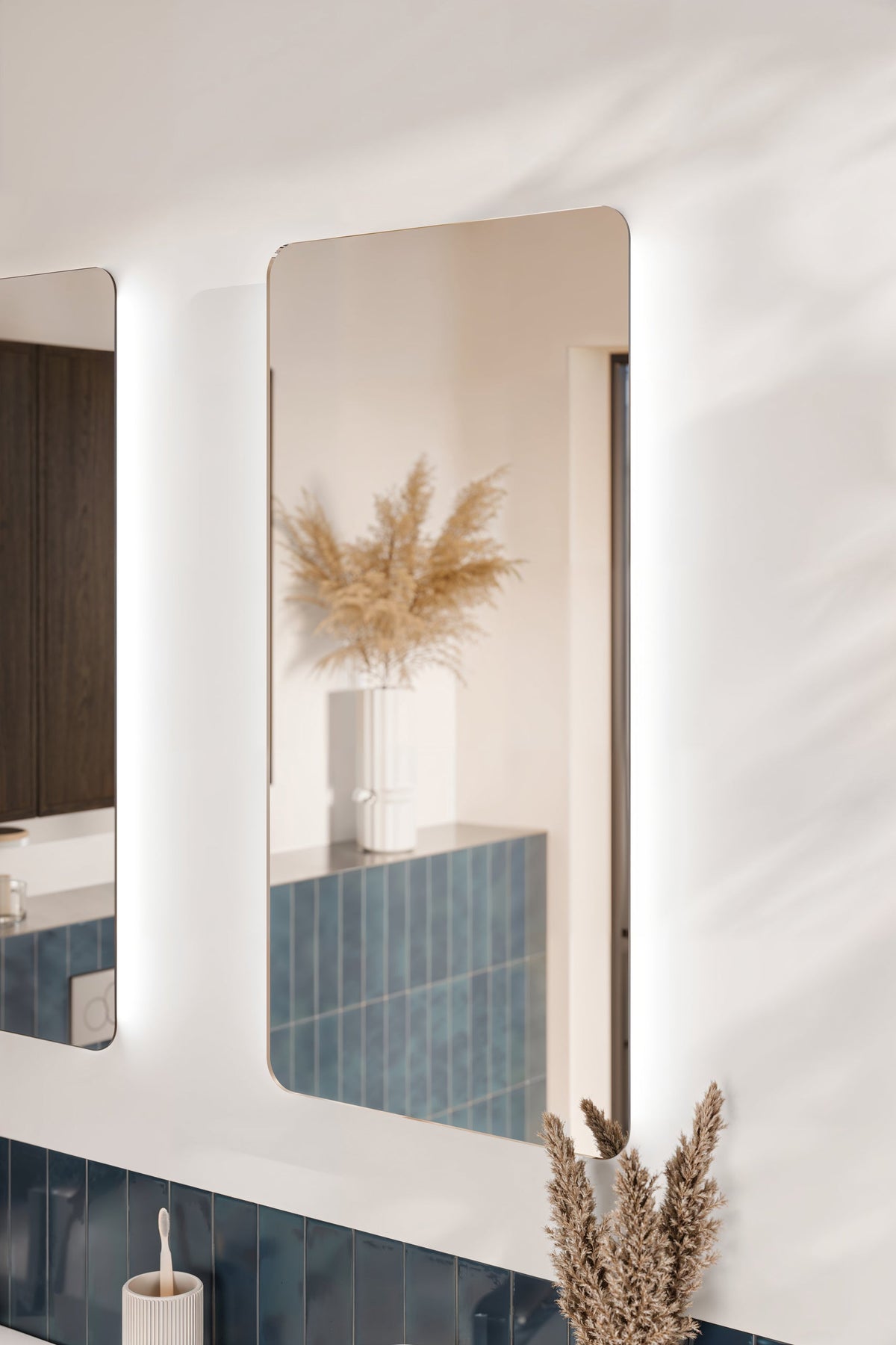 Diana – Rahmenloser LED-Badezimmerspiegel, 40 × 80 cm