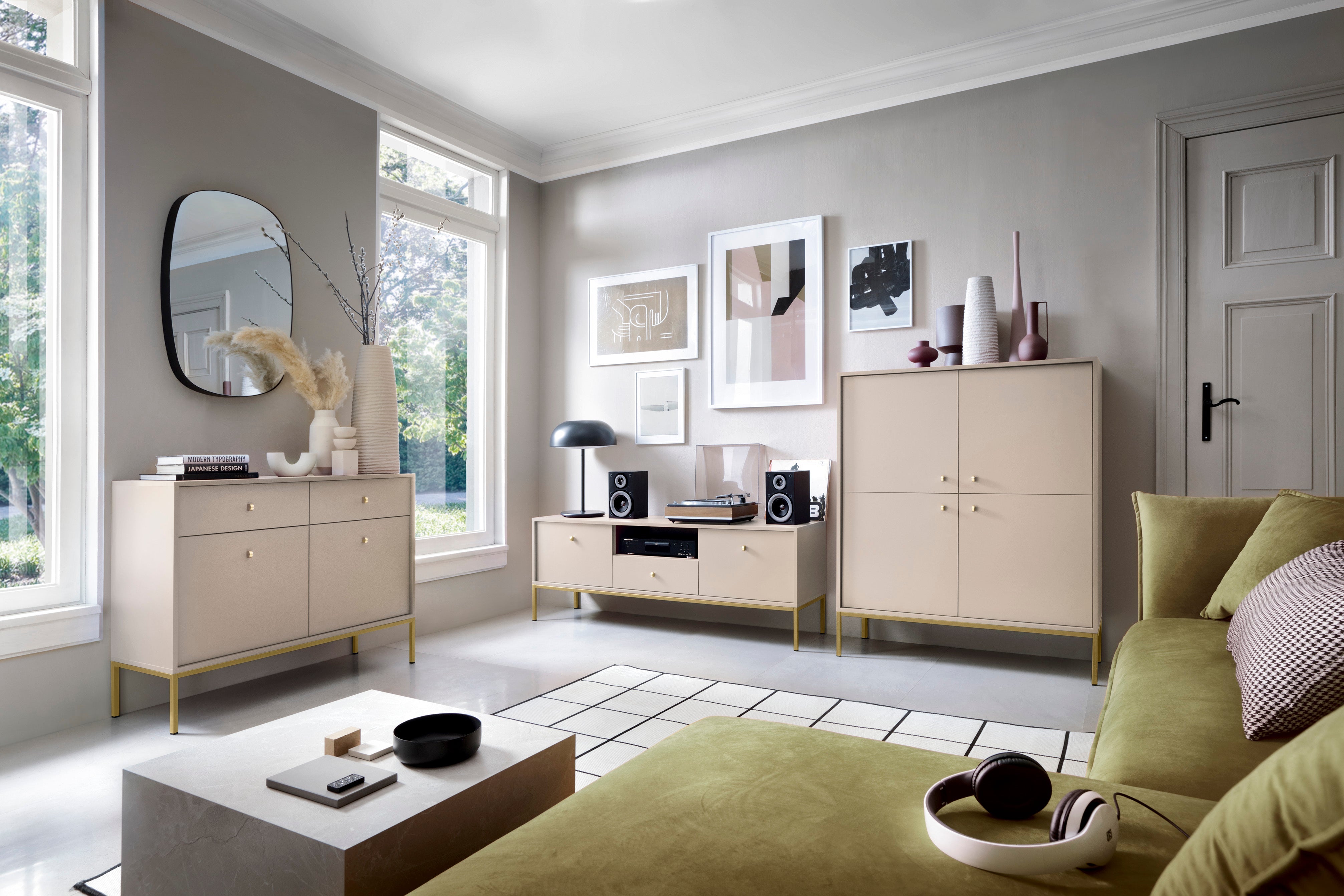 Mono Kommode mit zwei Push to Open System Türen und zwei Schubladen Beige 