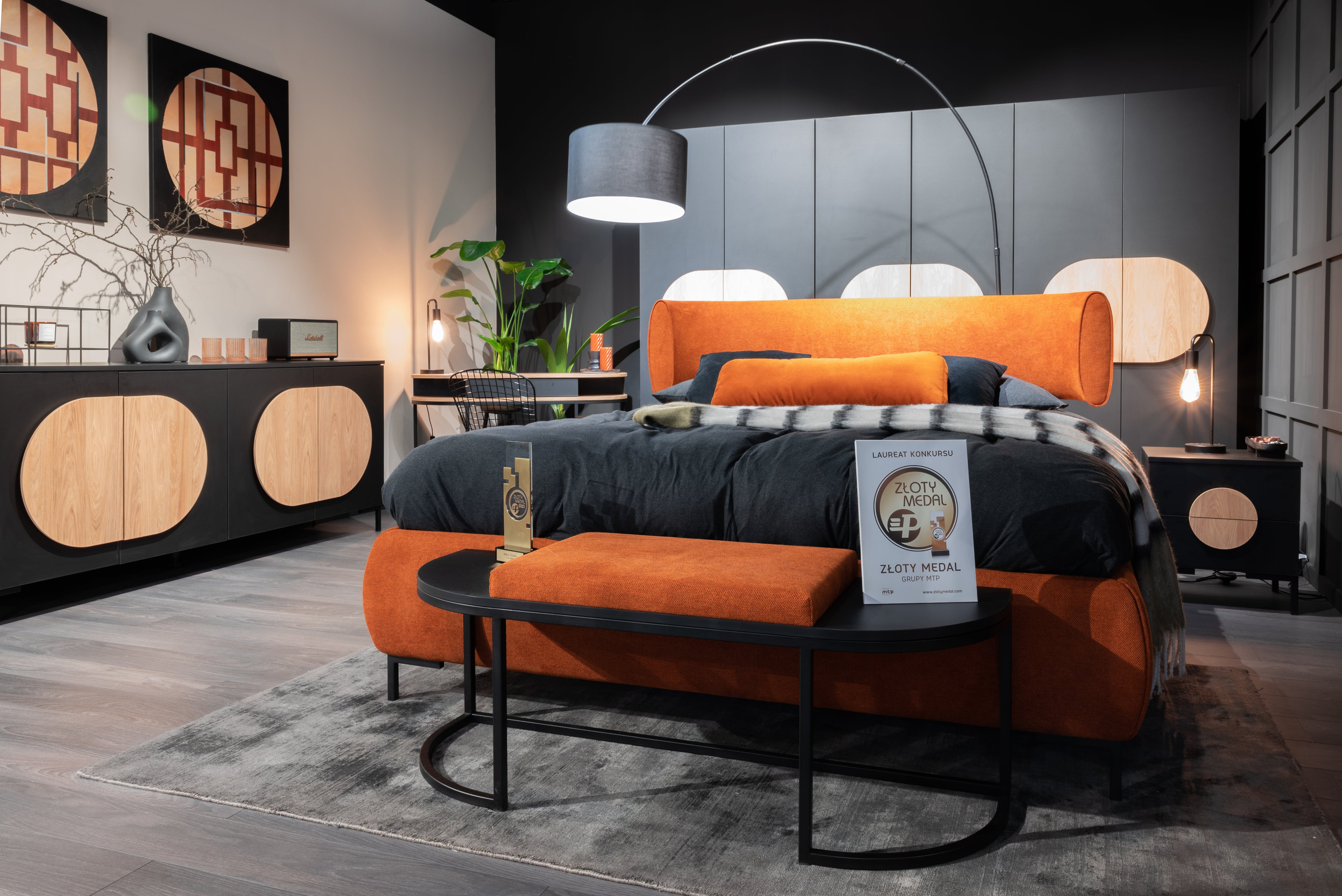 NE Ovalo Sideboard – 4 Doors – 200 cm