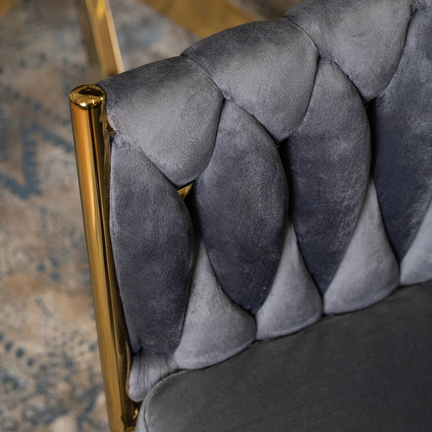 Elite CAPRI Grey Velour Chair – Luxury & Comfort in One Design