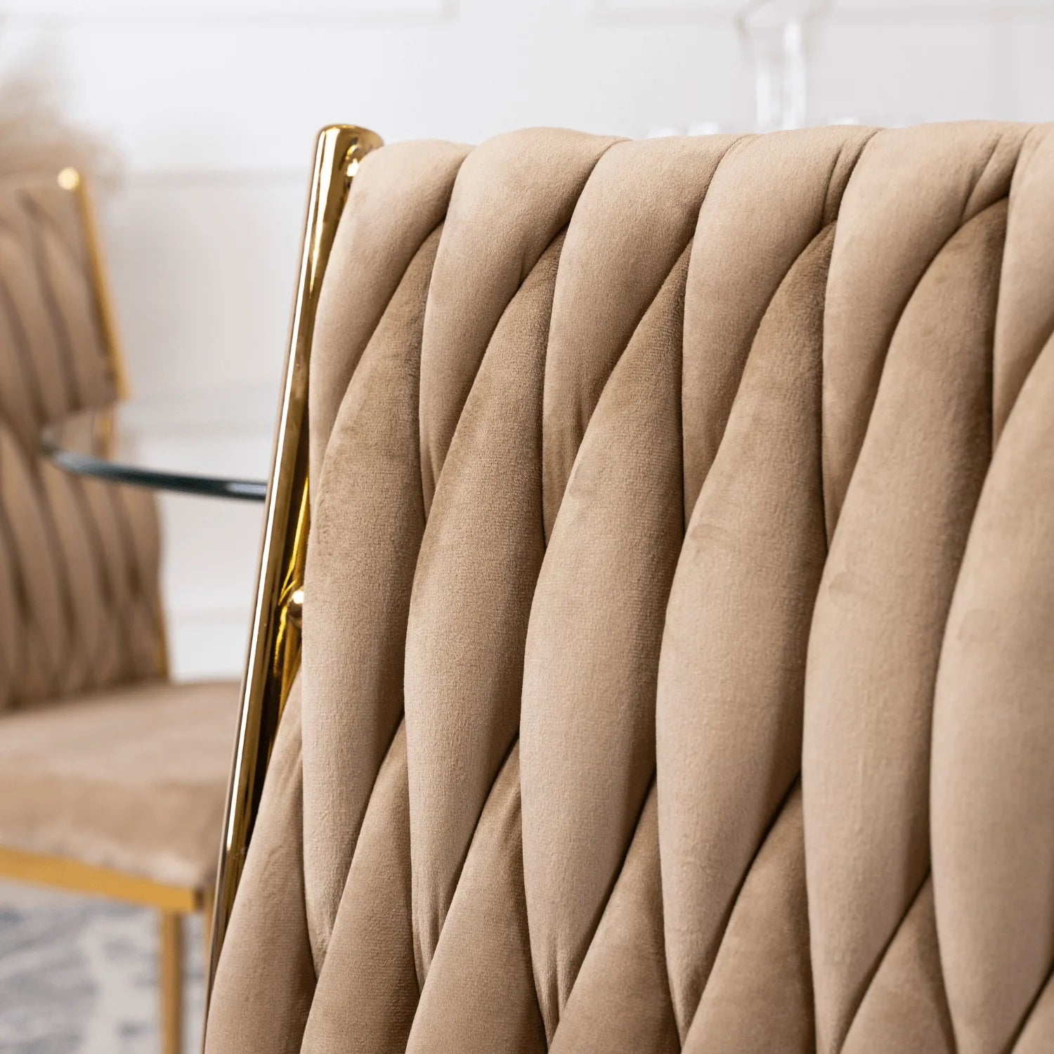 Elite DAN Chair – Beige Velvet & Gold Frame