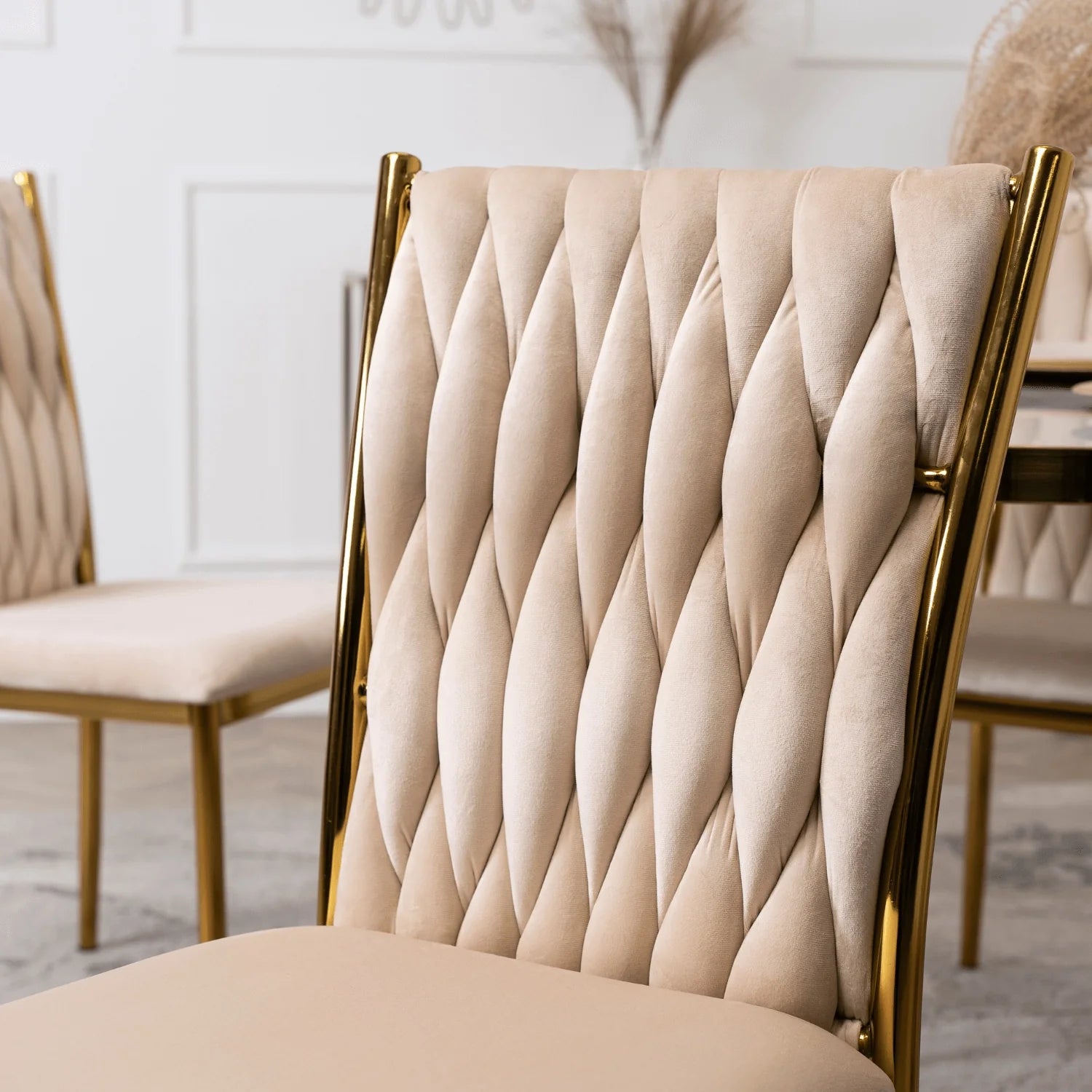 Elite DAN Chair – Cream Velvet & Gold Frame
