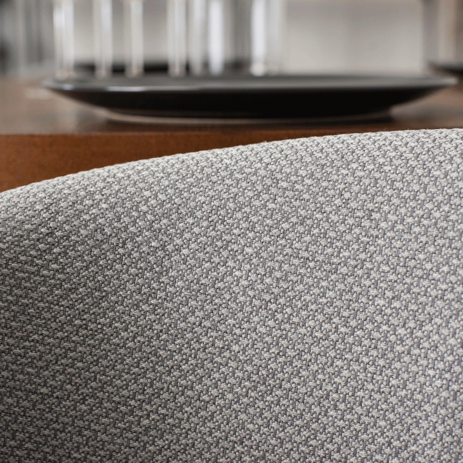 Elite GARY 2 Stuhl in Grau/Walnuss – Eine perfekte Fusion aus Stil und Komfort