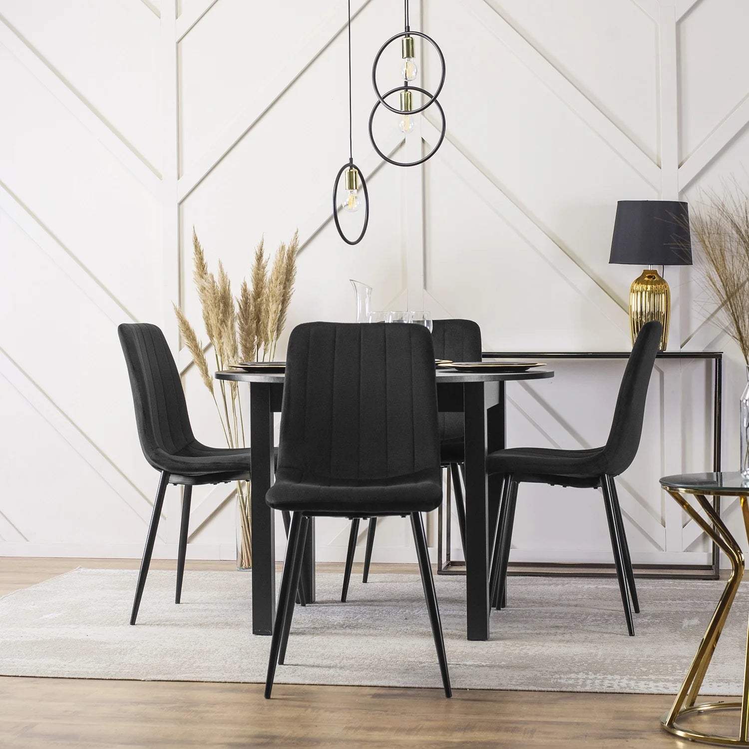 Elite IBIS Black Velvet Chair – Sleek & Modern Seating