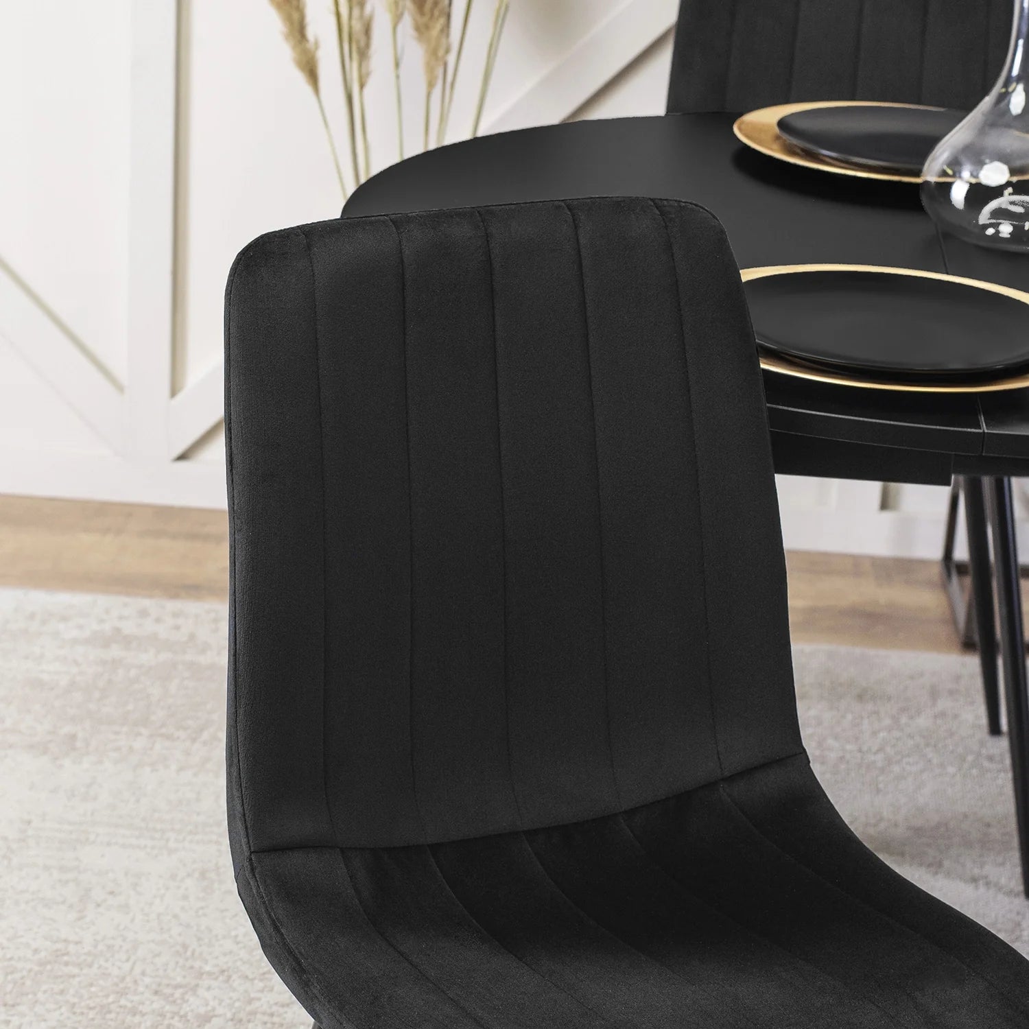 Elite IBIS Black Velvet Chair – Sleek & Modern Seating