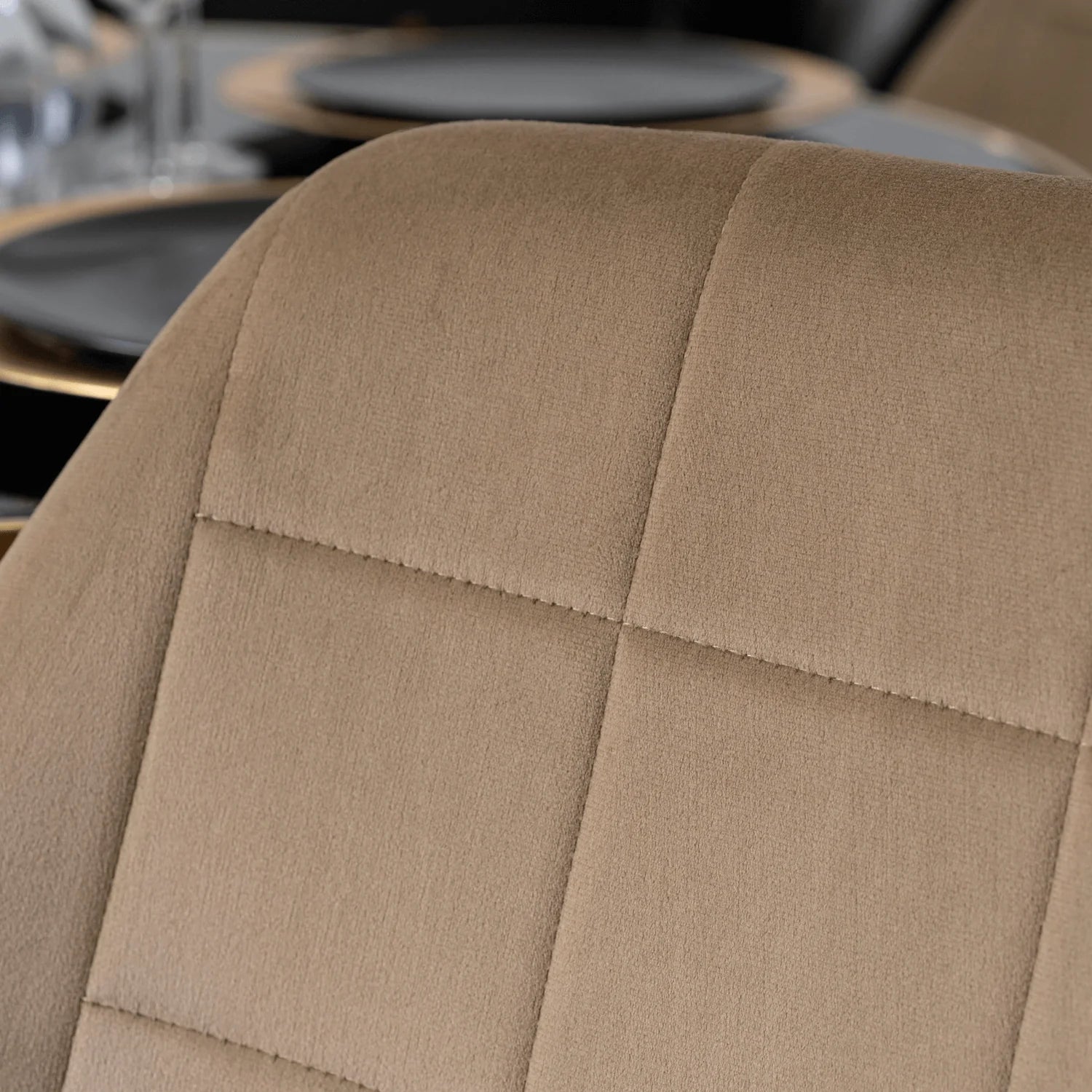 Elite IRYS Beige Velour Chair with Gold Legs – A Statement of Elegance and Comfort