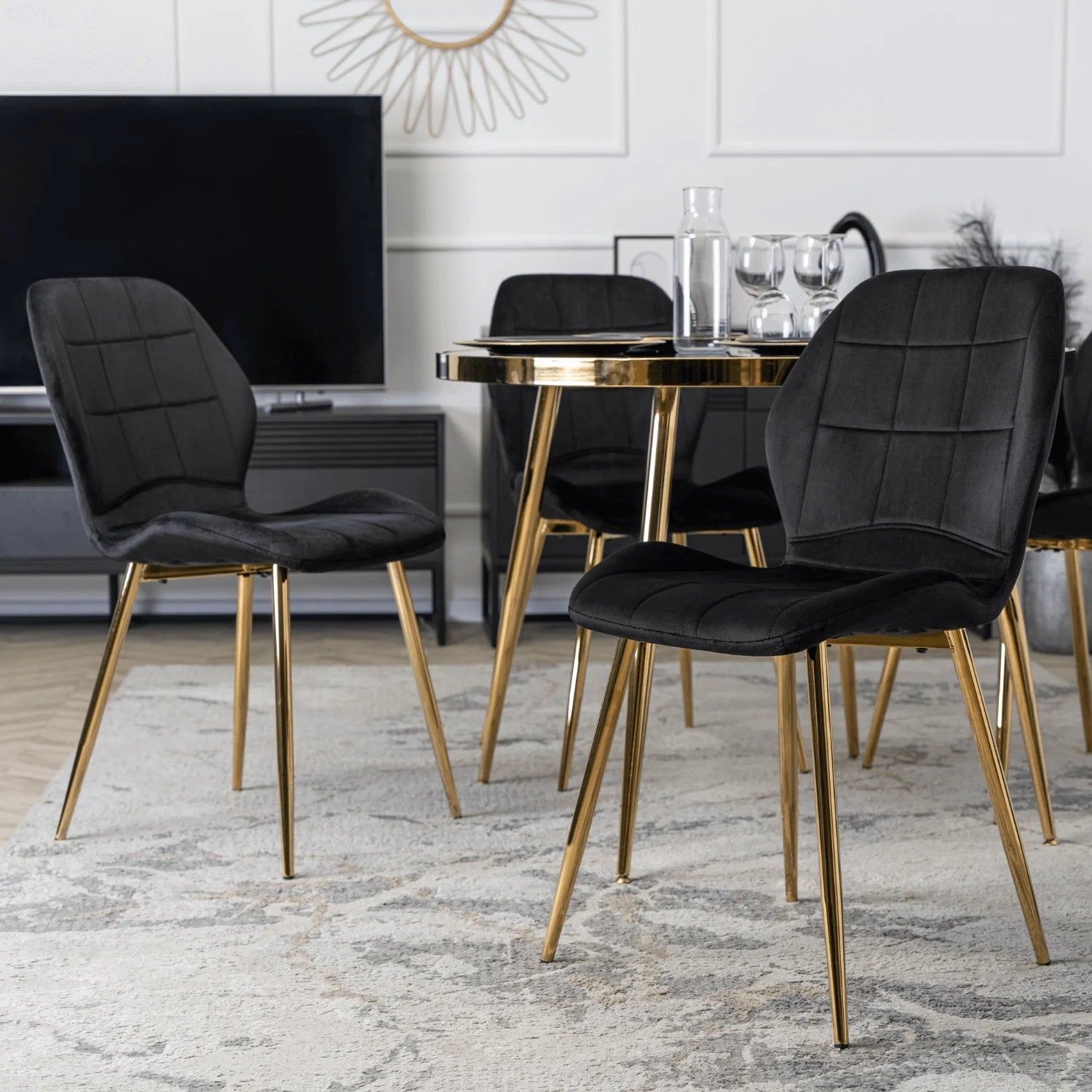 Elite IRYS Black Velour Chair with Gold Legs – A Statement of Elegance