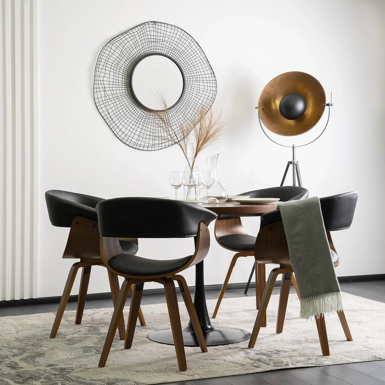 Elite OHIO Black Chair – A Fusion of Modern Elegance & Comfort