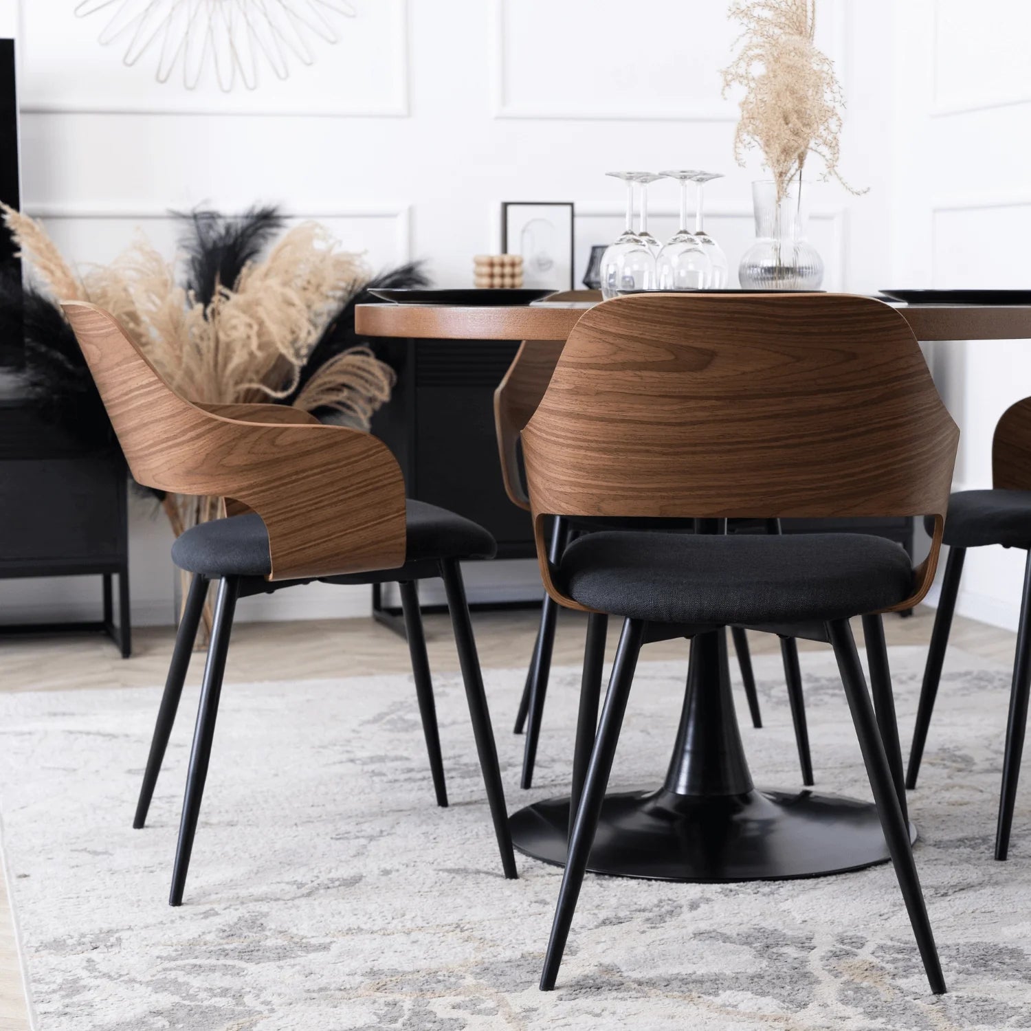 Elite ORBI Chair – Walnut/Black