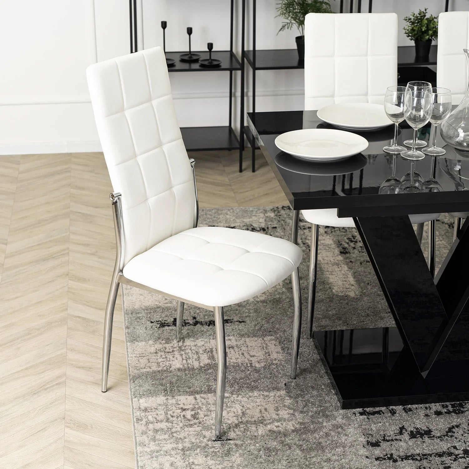 Elite MOLLY Chair – White Faux Leather