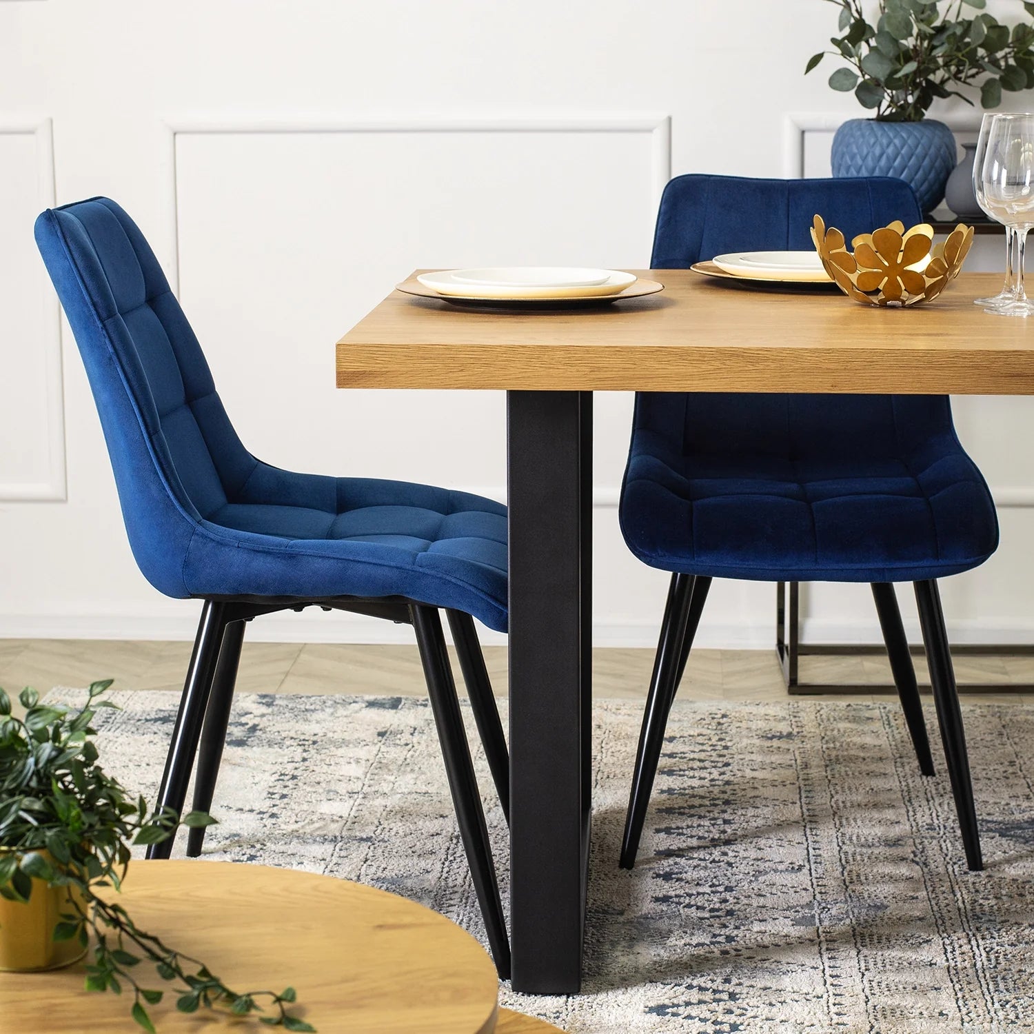 Elite RIO Navy Blue Velvet Chair – Modern Elegance for Your Space