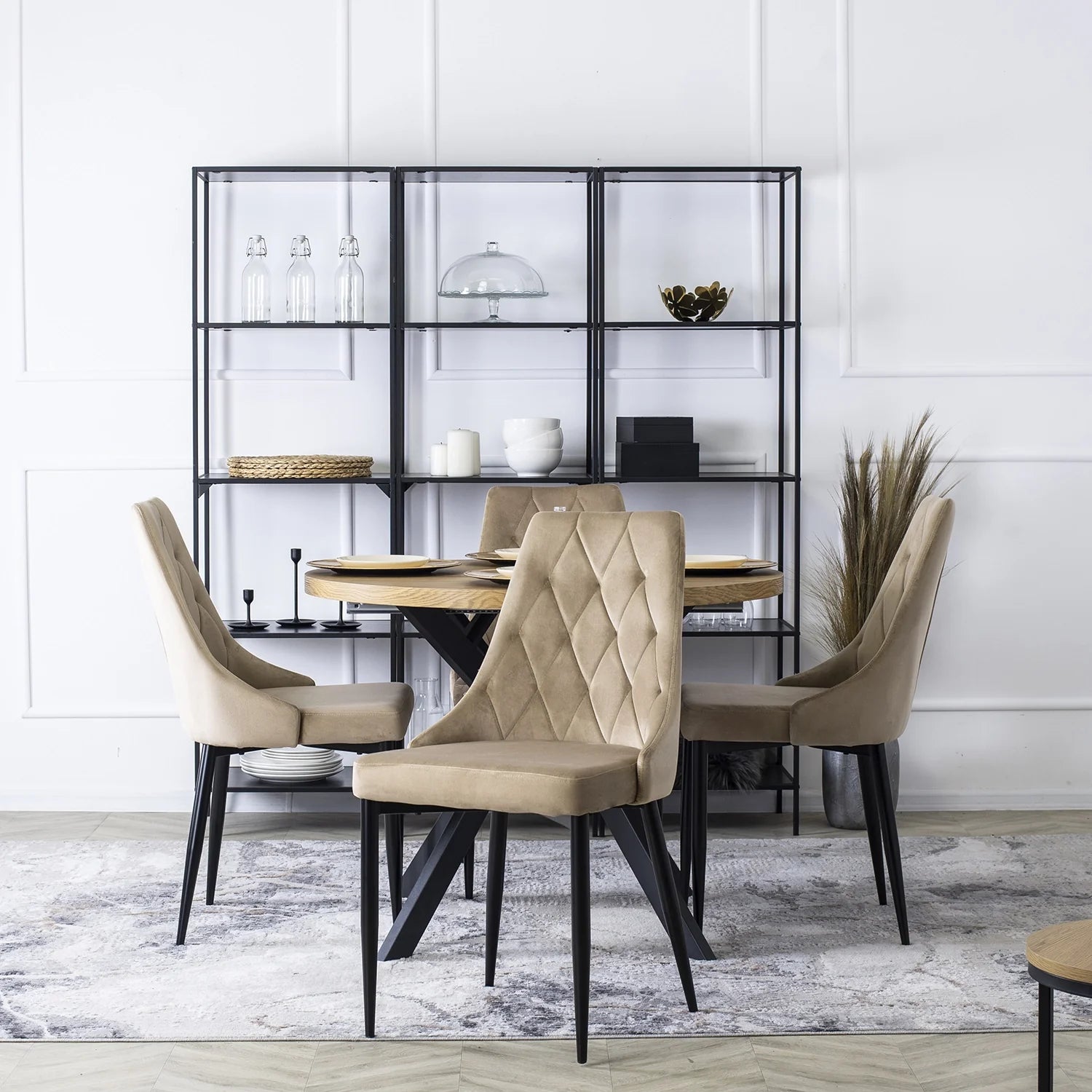 Elite CORK Beige Velvet Chair – Timeless Elegance for Your Interior