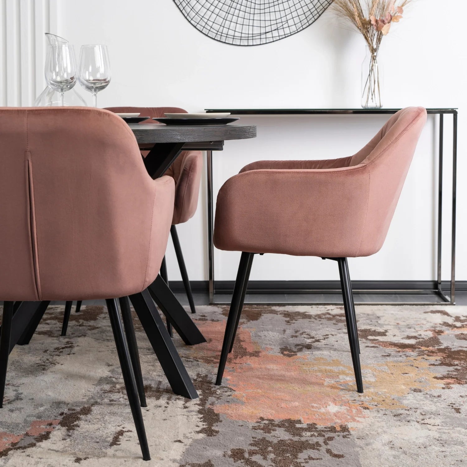 Elite VIKI Pink Velvet Chair – A Touch of Elegance & Comfort