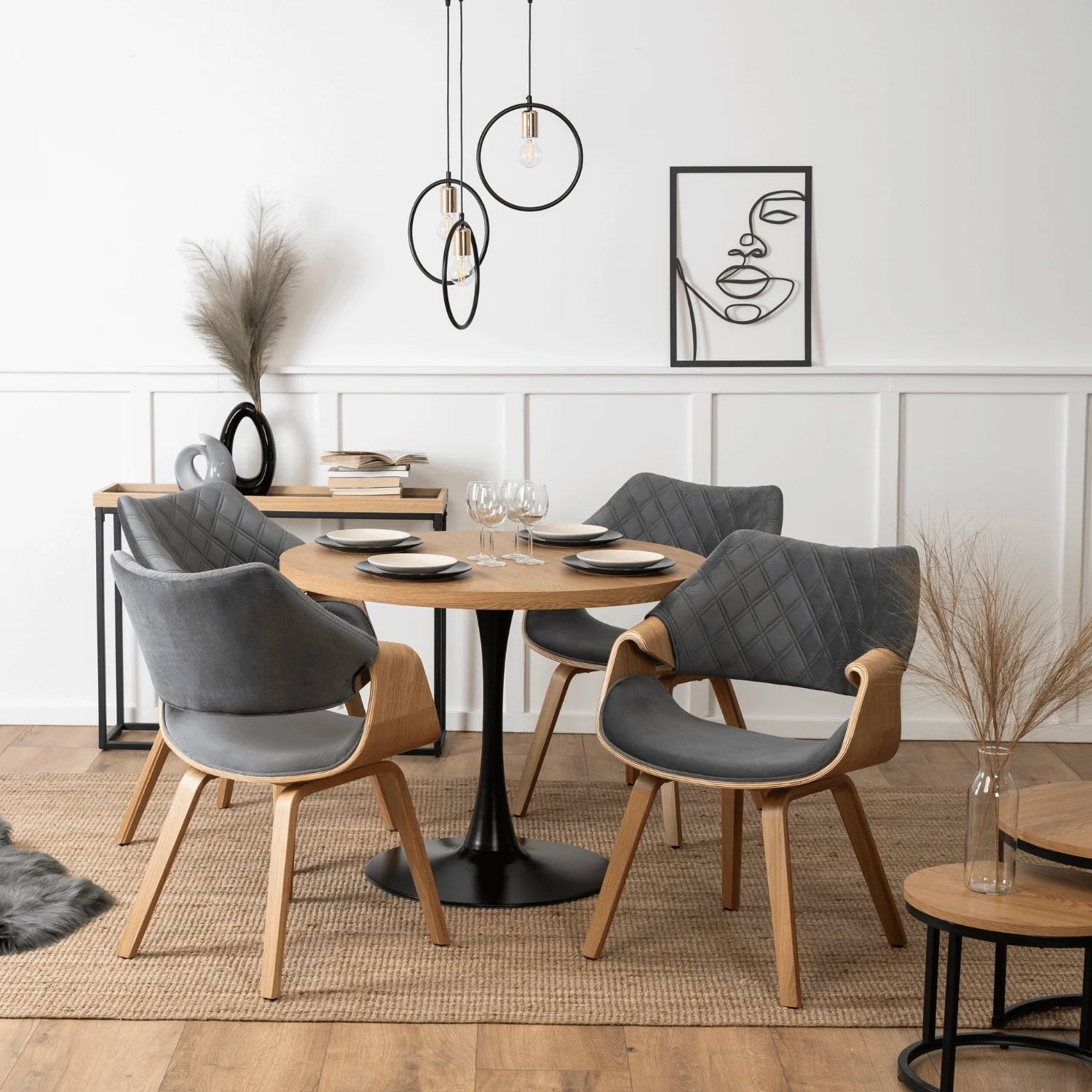 Elite LUISE Gray Velvet Chair – A Stylish Blend of Comfort and Elegance