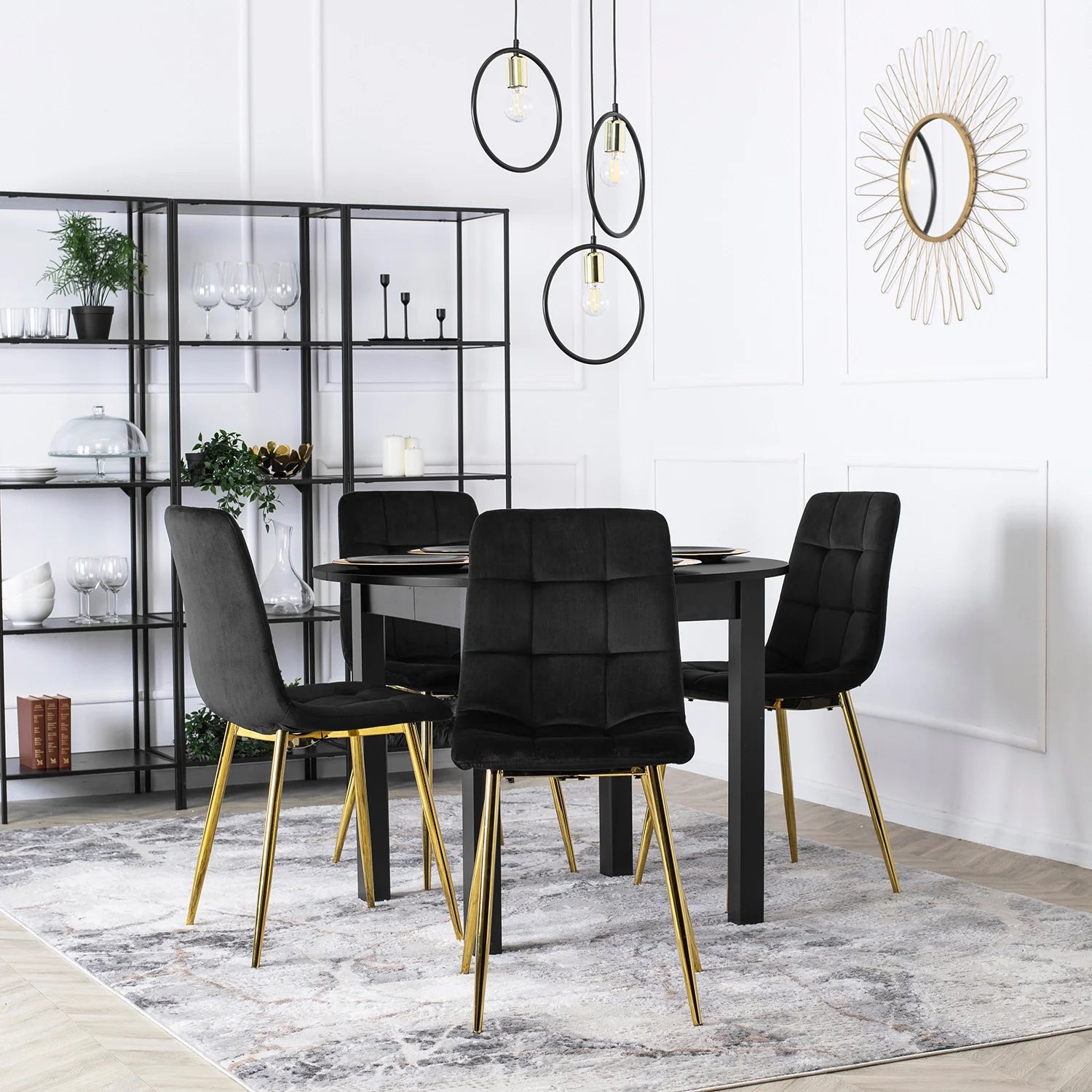 Elite YORK Black Velvet Chair – Bold Elegance with a Luxurious Touch