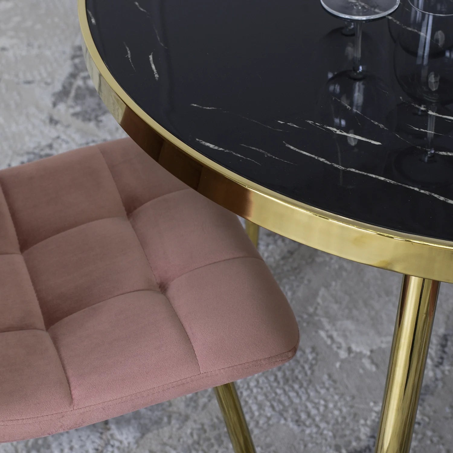 Elite YORK Pink Velvet Chair – A Statement of Elegance & Luxury