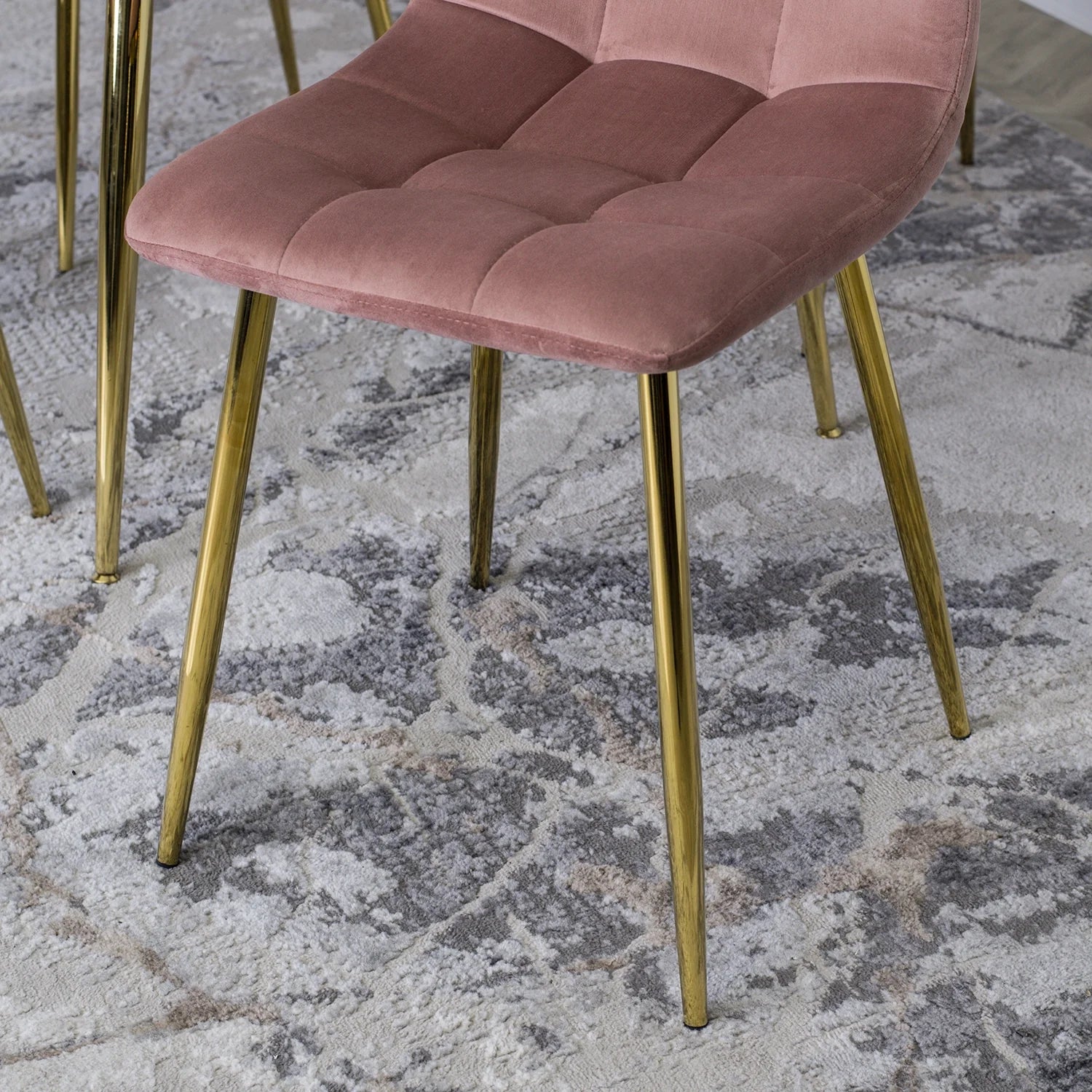 Elite YORK Pink Velvet Chair – A Statement of Elegance & Luxury